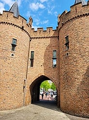 das Stadttor Sabelspoort in Arnheim aktuell