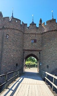 Eingang Burg Doornenburg
