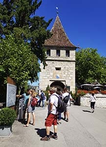Eingang Schloss Laufen beim Rheinfall