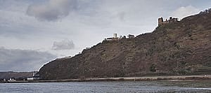 Burg Liebenstein und Sterrenberg, auch die feindlichen Brüder genannt, gegenüber von Boppard am Rhein