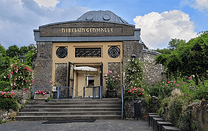 Nibelungenhalle beim Drachenfels bei Königswinter