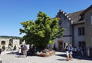Innenhof Schloss Laufen beim Rheinfall