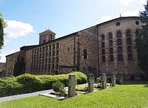 Domkapitelfriedhof bei der Friedenskirche und dem Adenauerpark in Speyer